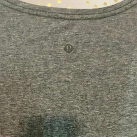 Lululemon Grey Top - Picture 5 of 7